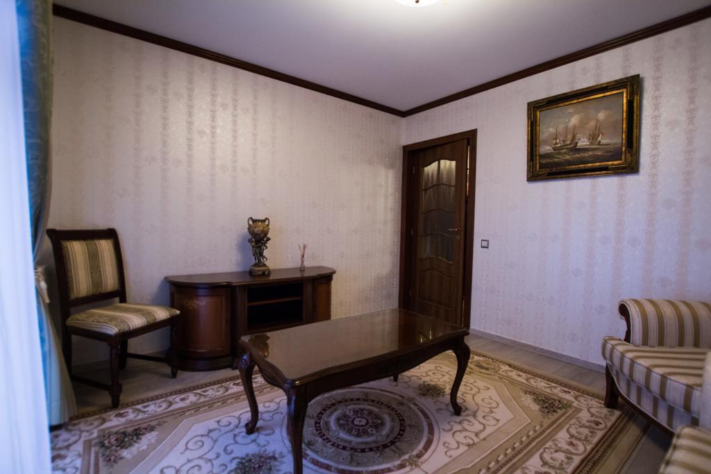 Ferienwohnung Casa-Le-Baron Satu-Mare Zimmer foto